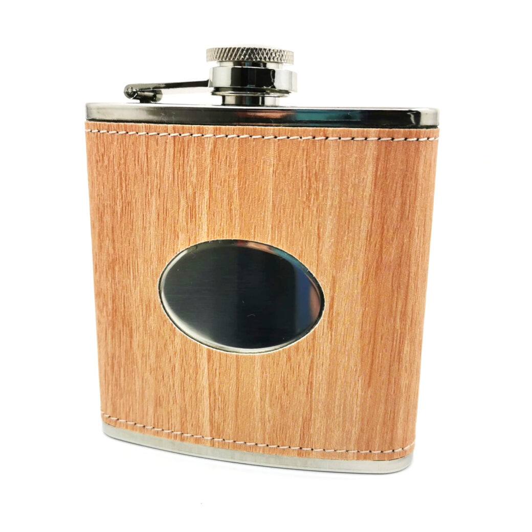 Personalised 6oz wood effect hip flask with engraving panel, captive lid and satin lined gift box. Ideal for birthdays, weddings and outdoor gifting.